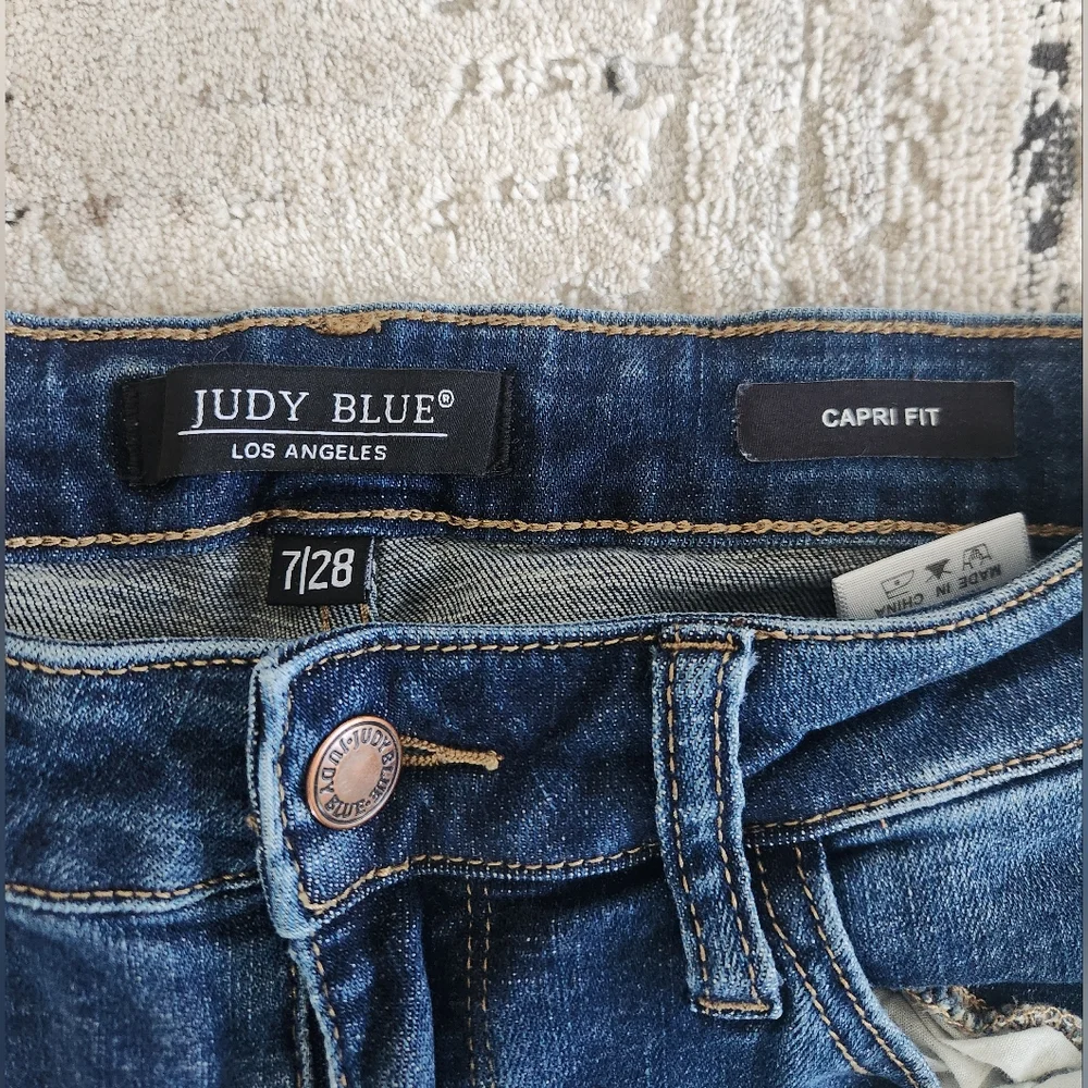 Judy Blue Capri Fit